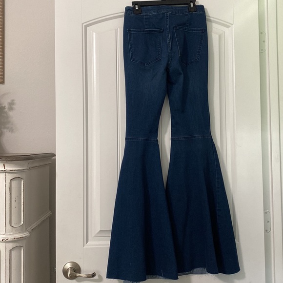 FREE PEOPLE Flare jeans - NWT 24S - Picture 6 of 9